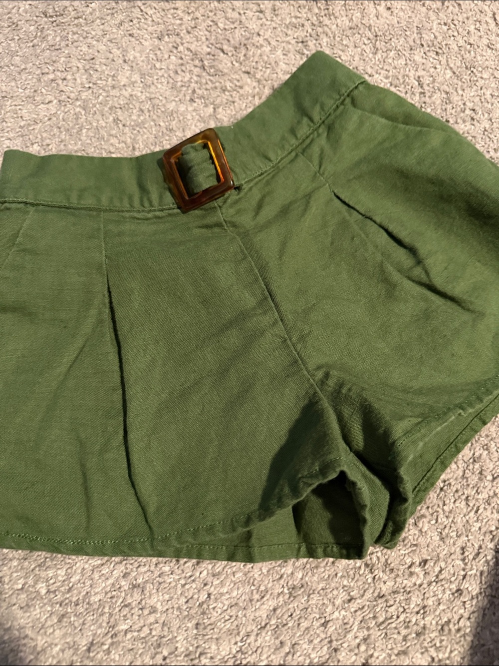 Janie and Jack Green High-Rise Pleated Shorts with Tortoiseshell Buckle
